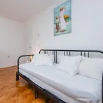 Villa Karmen - Poolhouse - Private Oasis 8