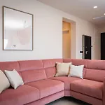 Pasman, Three Bedroom Apartment With Private Jacuzzi