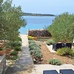 Secluded Fisherman'S Cottage Cove Druce, Pasman - 23356