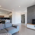 Family Fun - Villa With Pool
