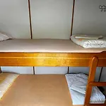 Rhythm Floating Hostel - Zadar