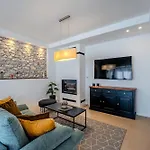 Opus Residence