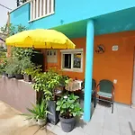 Mexicana Apartment Yellow