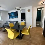 Desire - Brand New Modern Apartment