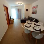 Apartmani Komin
