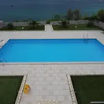 Pool Apartment Antonia