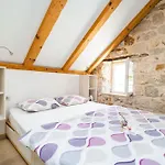 Old Town Historical Residence Apartment