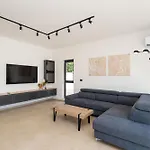 Villa Astral