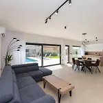Villa Astral