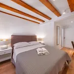 Palazzo Maineri Superior Double Room