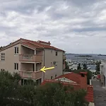 Marela Rooms