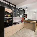 Renovated Beachfront Villa With Stunning Viewss