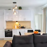 Fabulous Apartment With Spacious Garden