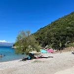 Guest House Divna Beach