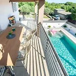 Villa Cvita With Pool