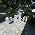 7 Kings Crib