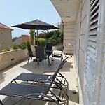 Elanza Villa