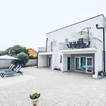 Villa Milutin 1