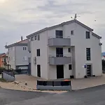 Villa Toni II