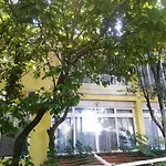 Beachfront Apartment With One Bedroom - Remy
