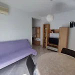 Ravkin Apartments