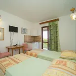 Protic Apartments