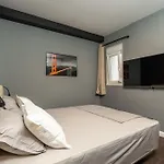 Maza Apartment