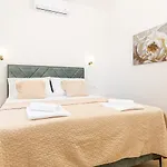 Apartment M