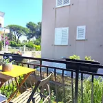 Karmela Apartment - Private Parking
