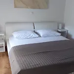 App Tina