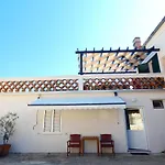 Apartment Karuzz 2