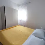 Ravkin Apartments