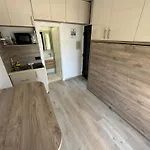 Apartmani Curic Beachfront