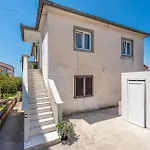 Cozy Apartment In Sv, Filip I Jakov With Kitchen