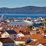 Holiday House In Zadar With Balcony, Air Conditioning, W-Lan, Washing Machine