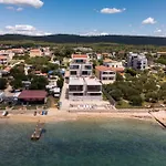 Dʻart Villa