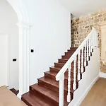 Tudisi Lux Suites By Dominium