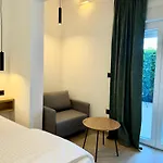 Lux Apartments