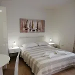 Studio Apartment In Nin With Sea View, Terrace, Air Conditioning, Wi-Fi