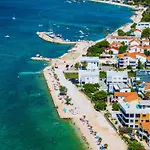 Apartments Crnko, 50M From The Beach With Free Parking And Drinkable Tap Water