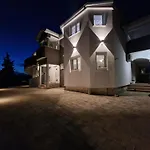 Apartments Maresia