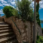 Niva 2- Stunning Sea View 2 Bedroom Apartment