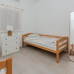 Holiday House Gloria Patri