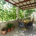 Island Bonaca Apartments