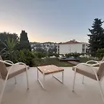 Sea Shells Studio Apartment