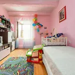Pine Hill Holiday House