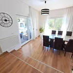 Holiday House Meri