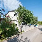 Apartments By The Sea Vir - 22554