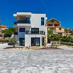 Casa Mia Apartments With Parking
