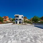Casa Mia Apartments With Parking